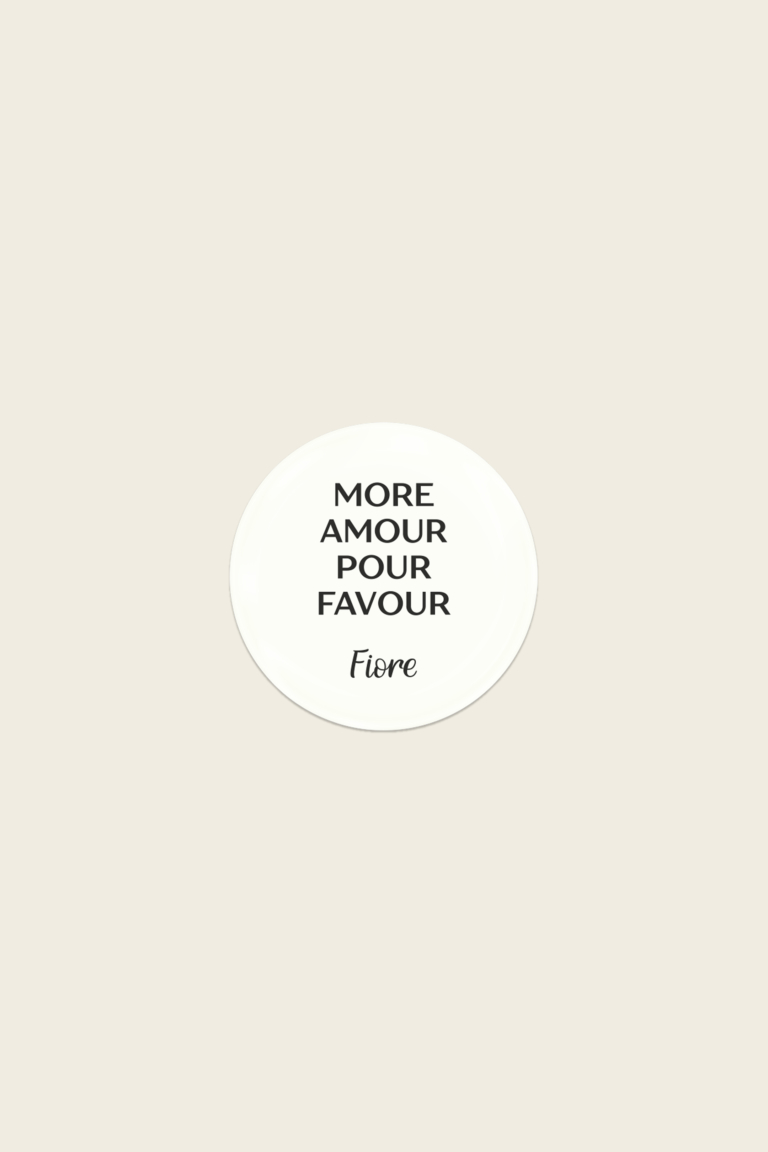 Стикер «More amour pour favour»